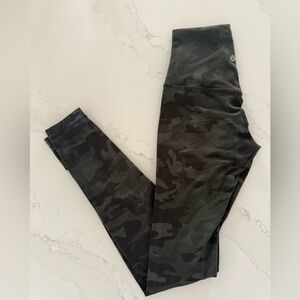 Lululemon Green Camo Align. Size 2. 28”.